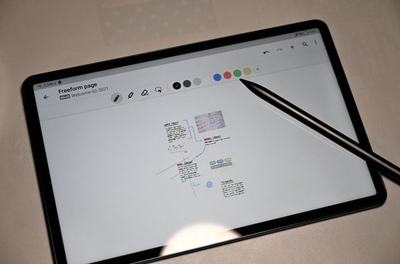 荣耀V7 Pro 软硬件实力兼具，挑战苹果与华为的底气何在？